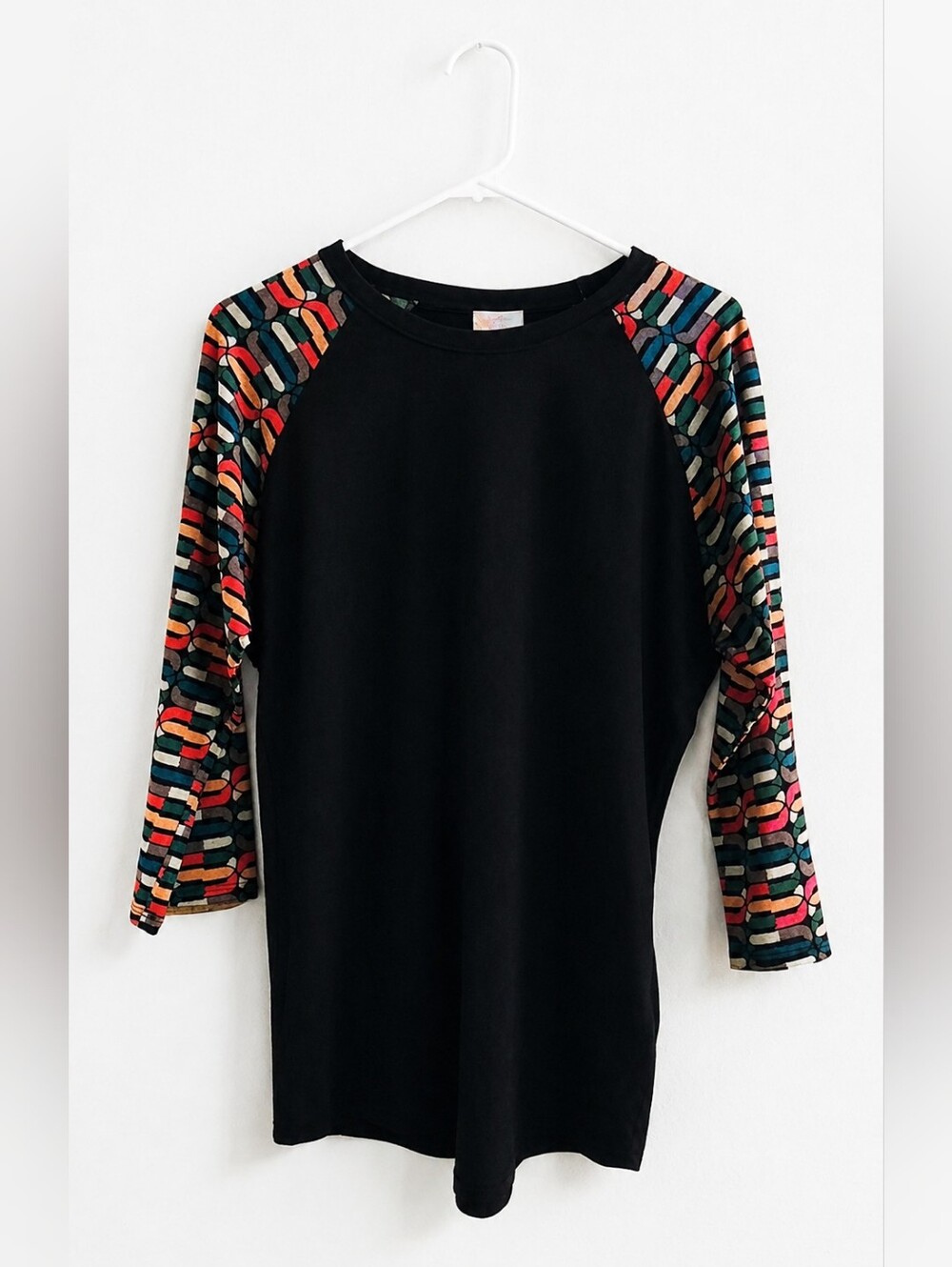 LuLaRoe Randy Top Large Black Colorful Raglan 3/4 Sleeve Shirt